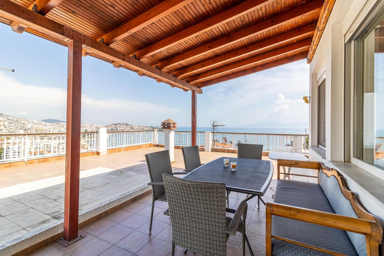Ferienwohnung Finas Penthouse,Private Terrace,Great View,Mins From Sea Kavala Exterior foto